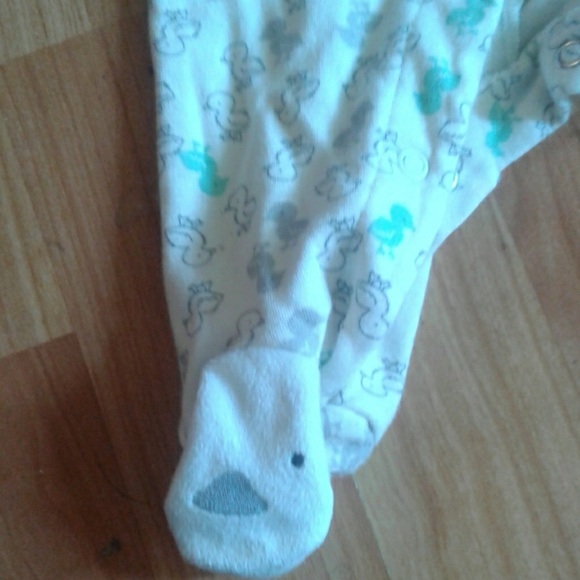 Baby onesie - Picture 2 of 2